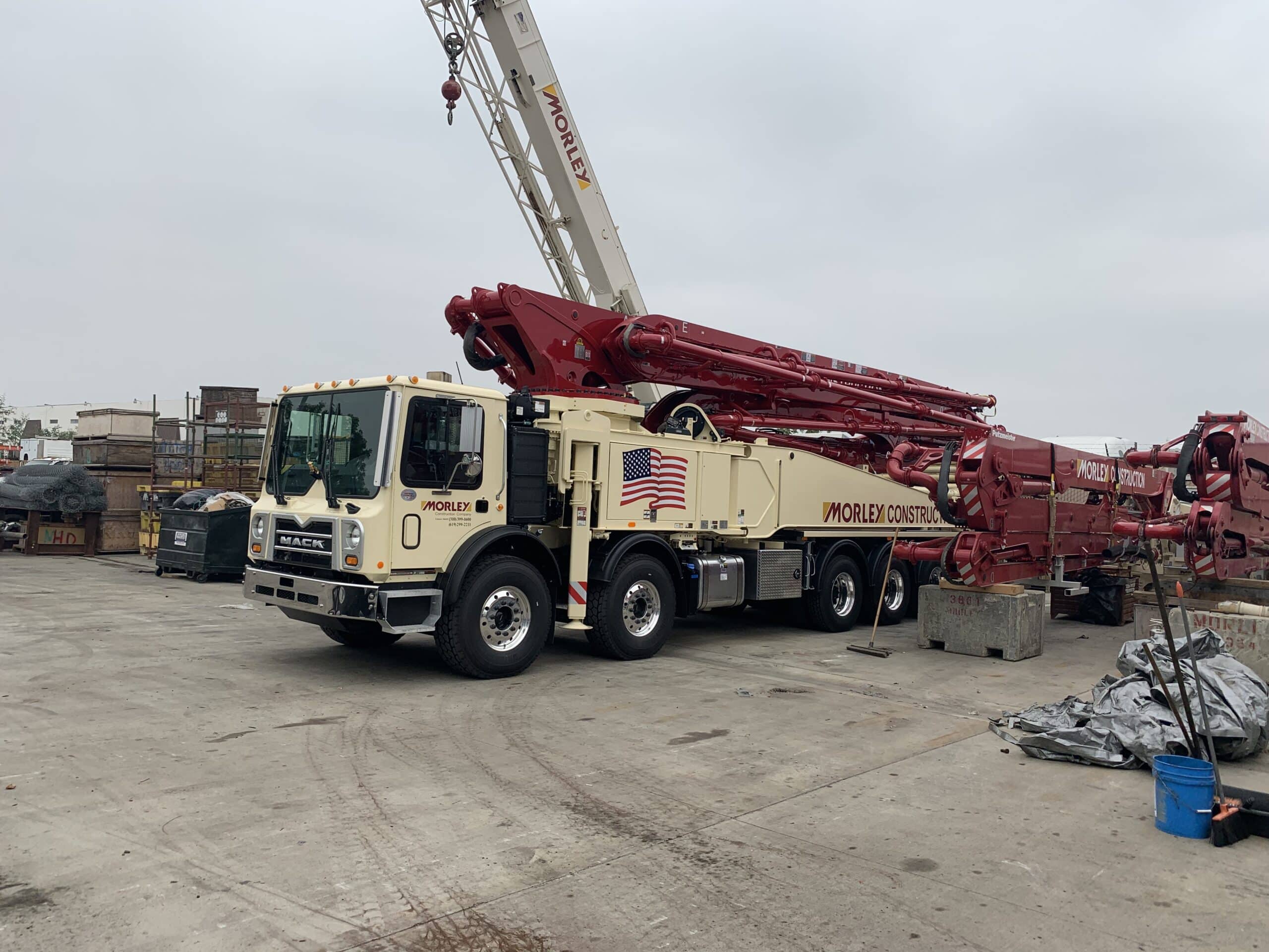 mobile crane